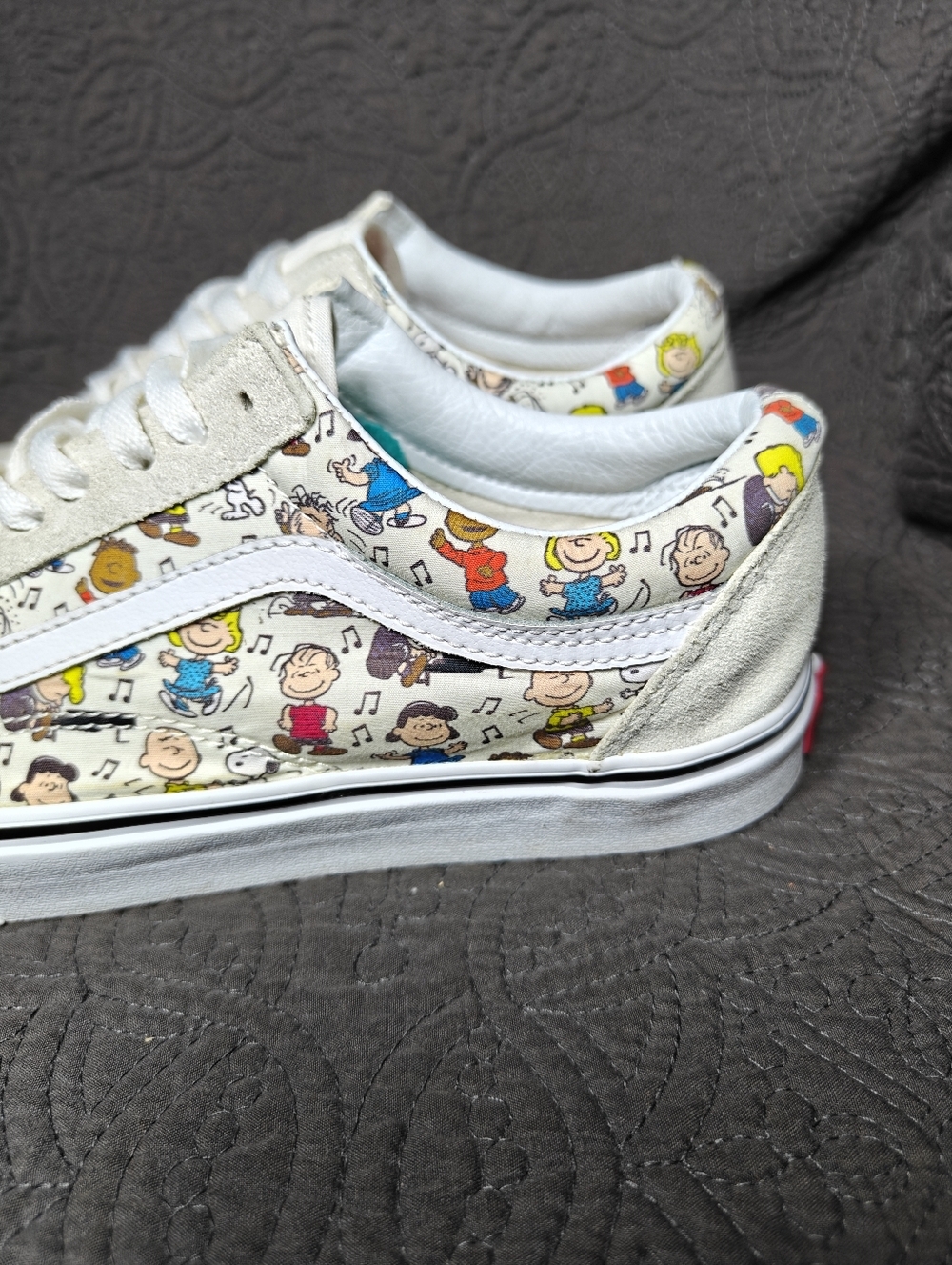 VANS X Peanuts 'The Gang' Old Skool Charlie Brown Sneakers Unisex Men 8 Wmn 9.5 - Picture 5 of 11
